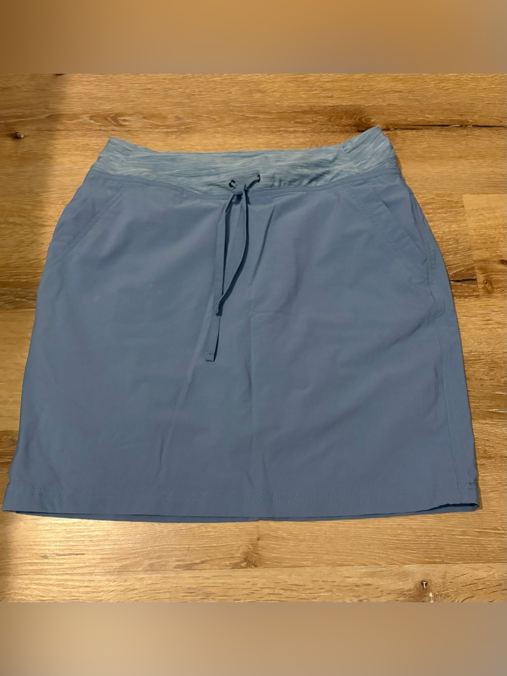 Duluth Trading Company Women’s Armachillo Cooling Woven Skort in Stone Blue - Picture 2 of 13
